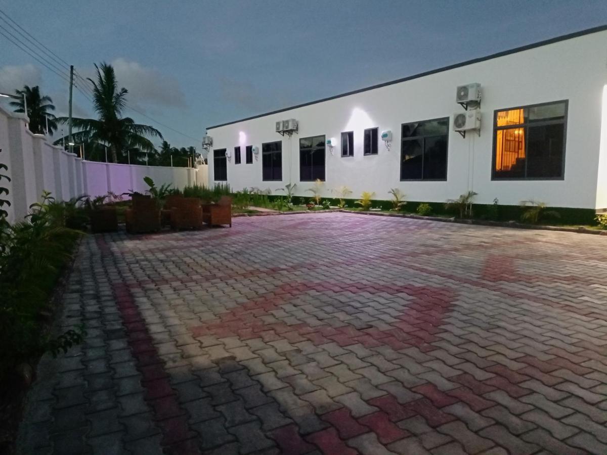 Chibuba Airport Accommodation Dar es Salaam Ngoại thất bức ảnh