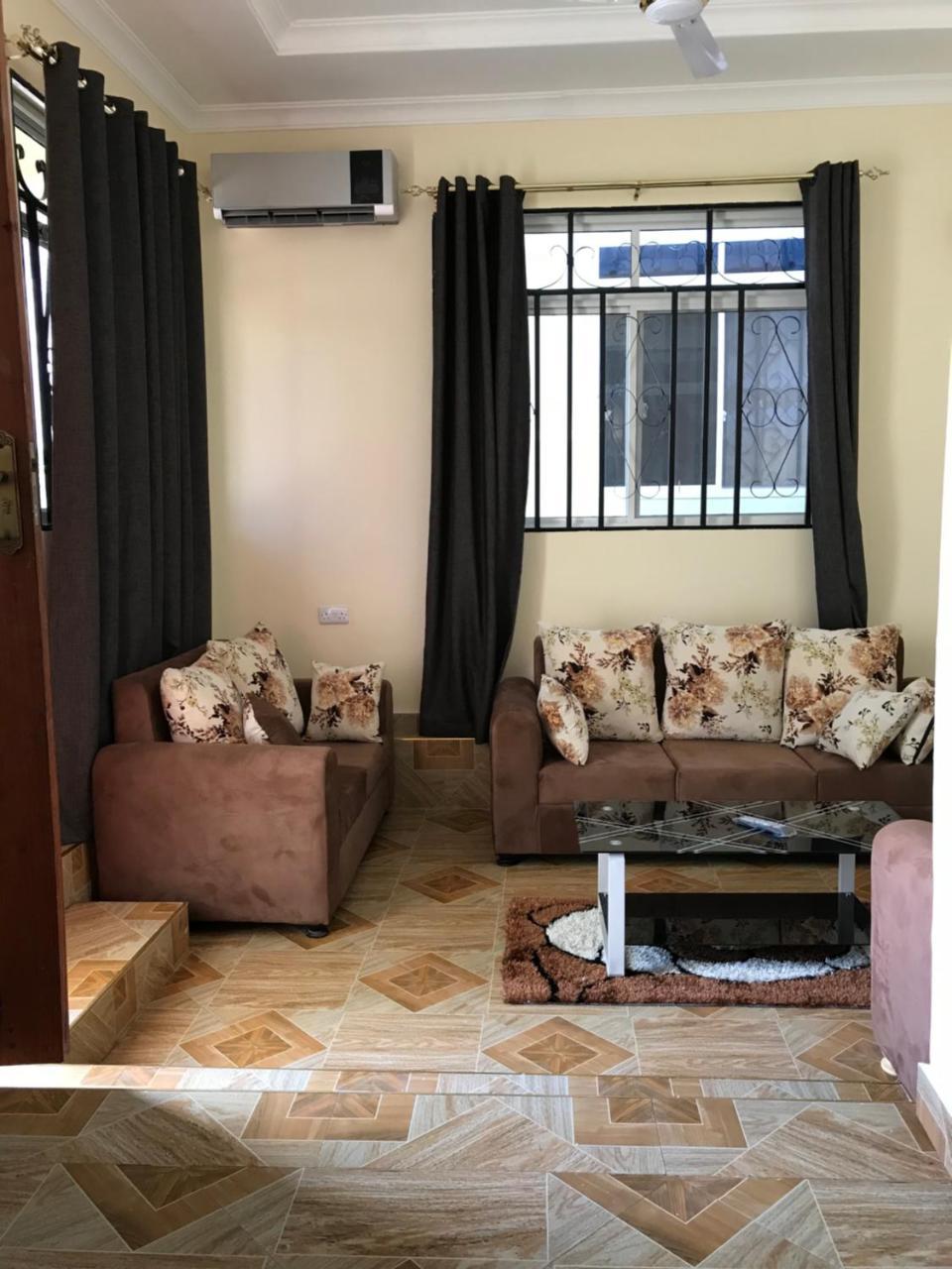 Chibuba Airport Accommodation Dar es Salaam Ngoại thất bức ảnh